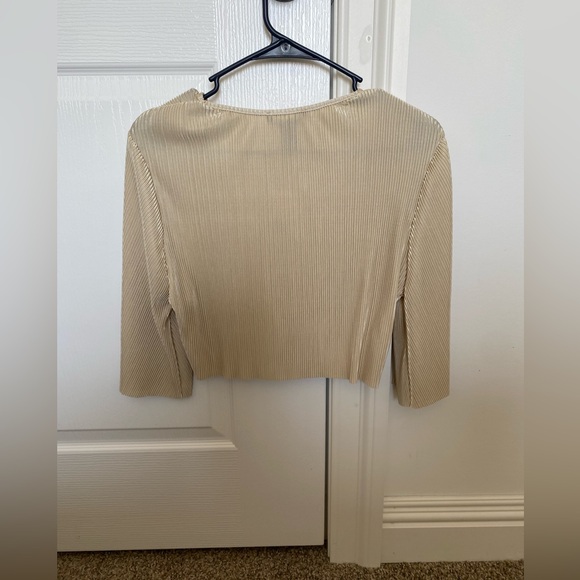 Forever 21 top - Picture 2 of 3